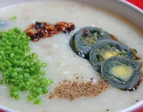 Hình ảnh Cháo trứng bách thảo