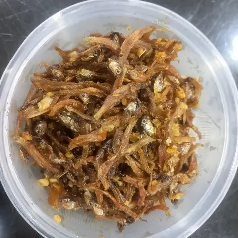 Hình ảnh Cá cơm cháy tỏi
