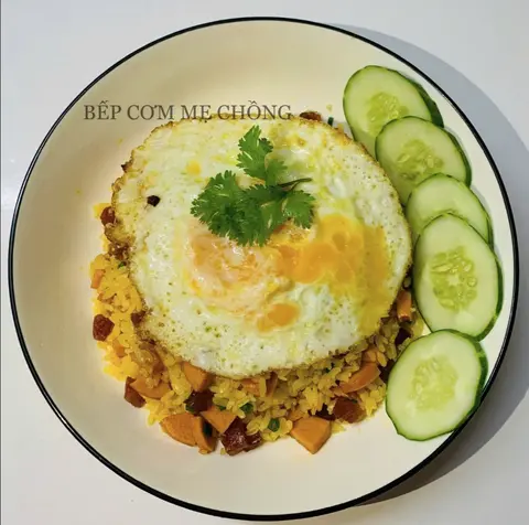 Hình ảnh Cơm chiên Dương Châu ốp la 40K
