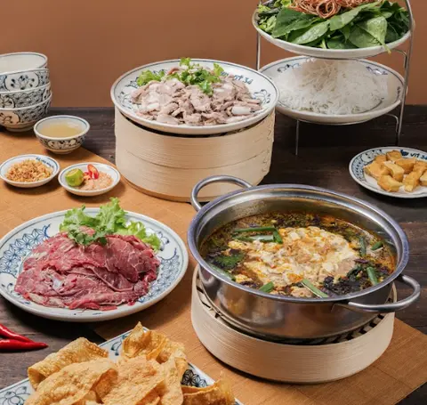 Hình ảnh Lẩu riêu cua bắp bò sườn sụn to