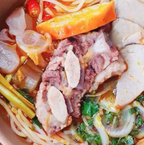 Hình ảnh Bún bò xương chả nạm bò viên gân