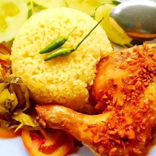 Hình ảnh Cơm đùi gà góc tư