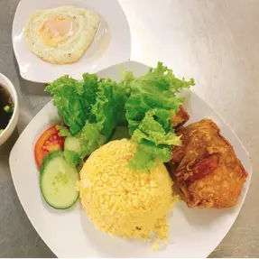 Hình ảnh Cơm má đùi