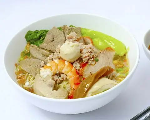 Hình ảnh Hủ tiếu mì thập cẩm