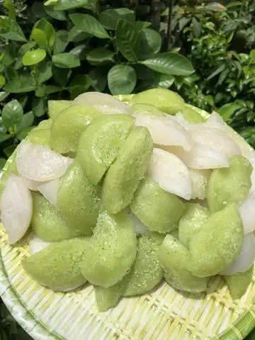 Hình ảnh Bánh bò rễ tre