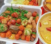 Hình ảnh Cá viên chiên nước mắm xào rau muống
