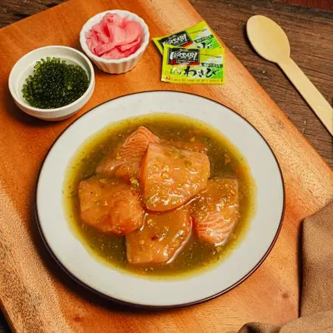 Hình ảnh Cá hồi sốt Thái xanh - cay - 120 gram