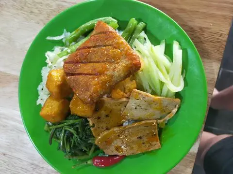 Hình ảnh Cơm sườn non chay