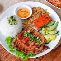 Hình ảnh Cơm tấm sườn bì chả