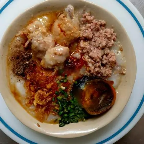 Hình ảnh Cháo sườn thịt bằm trứng bắc thảo