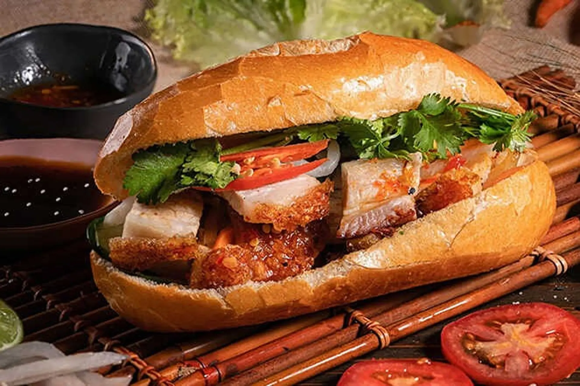 Hình ảnh Bánh mì heo quay