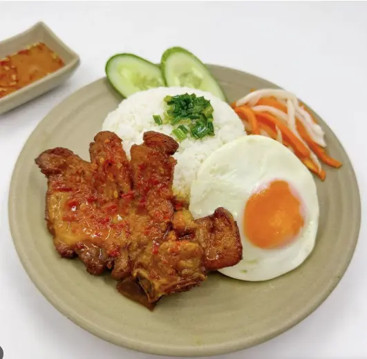 Hình ảnh Cơm sườn trứng