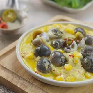Hình ảnh Ốc mỡ sốt trứng muối
