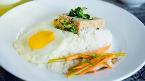Hình ảnh Cơm chả ốp la