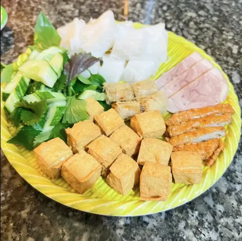 Hình ảnh Bún Đậu Thịt Chả Cốm Chả Giò 