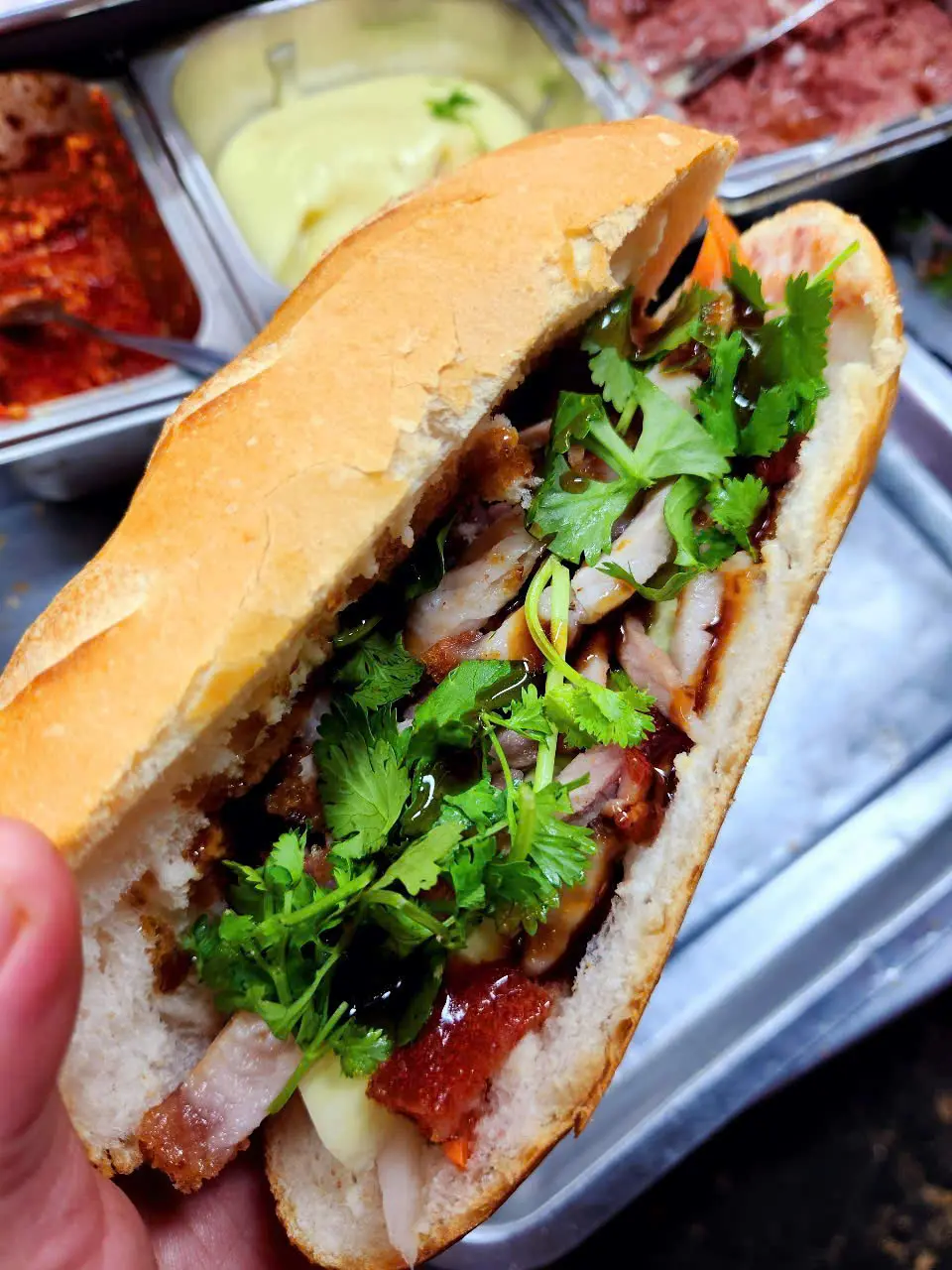 Hình ảnh Bánh mì heo quay