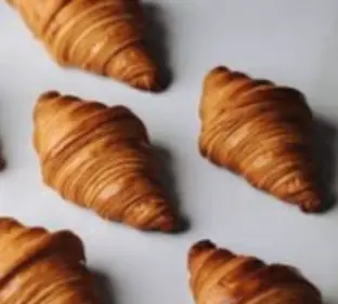 Hình ảnh Plain croissant