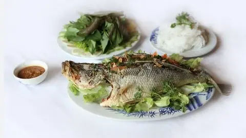 Hình ảnh Cá chẽm chiên giòn