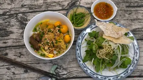 Hình ảnh Mì quảng thập cẩm