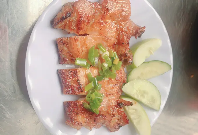 Hình ảnh Cơm sườn nướng