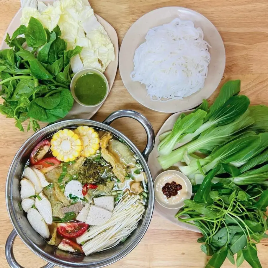 Hình ảnh Lẩu chua cay Thiện Tâm