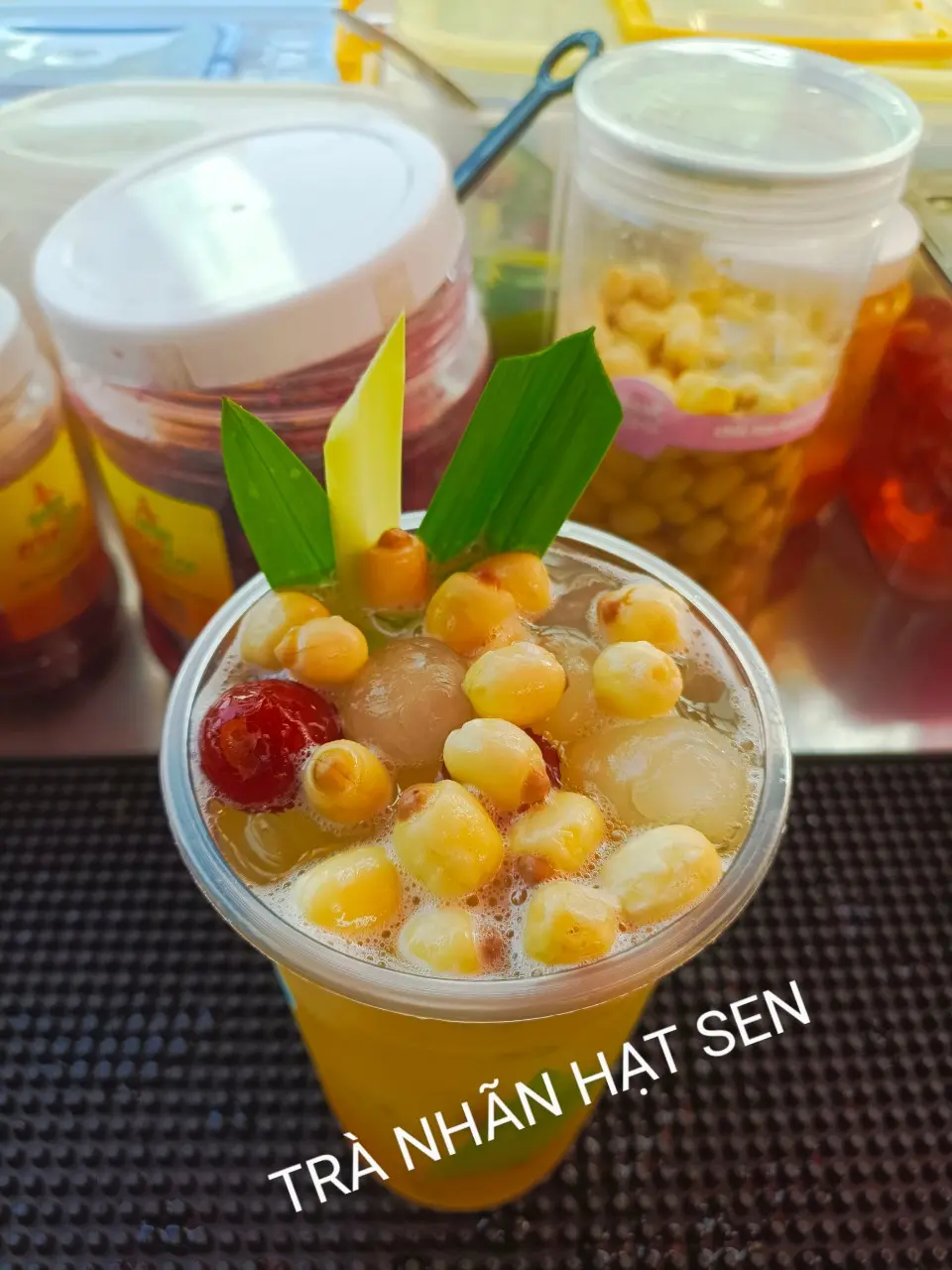 Hình ảnh TRÀ NHÃN HẠT SEN TƯƠI 