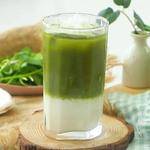 Hình ảnh Rau má sữa ly khổng lồ