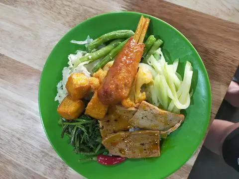 Hình ảnh Cơm chay đùi gà