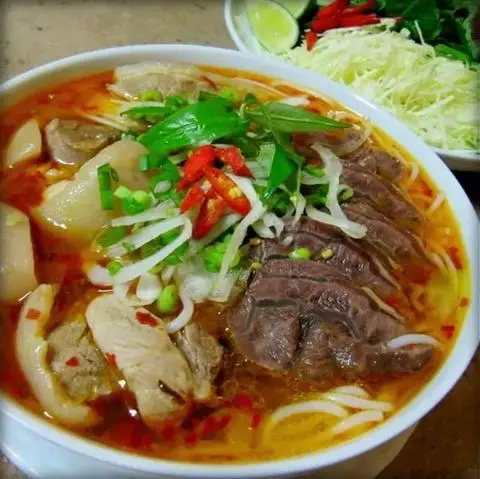 Hình ảnh Bún bò tô đặc biệt
