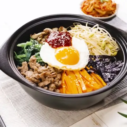Hình ảnh Cơm trộn bibimbap Hàn Quốc