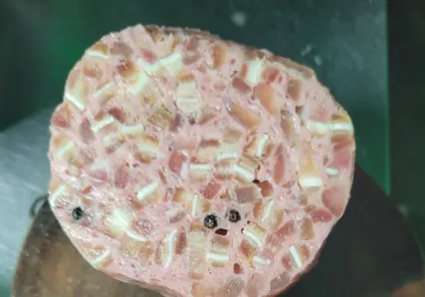 Hình ảnh Pate gân 500gram