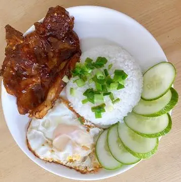 Hình ảnh Cơm sườn ốp la
