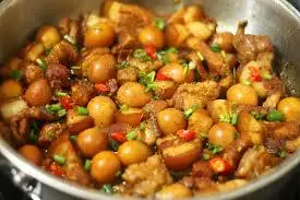 Hình ảnh Thịt kho trứng cút