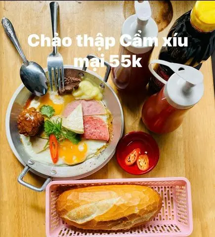 Hình ảnh Bánh mì chảo thập cẩm xíu mại