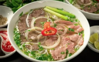 Hình ảnh Phở tái bắp hoa