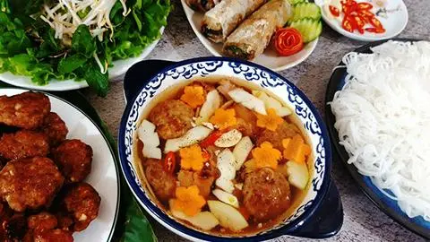 Hình ảnh Bún chả Hà Nội