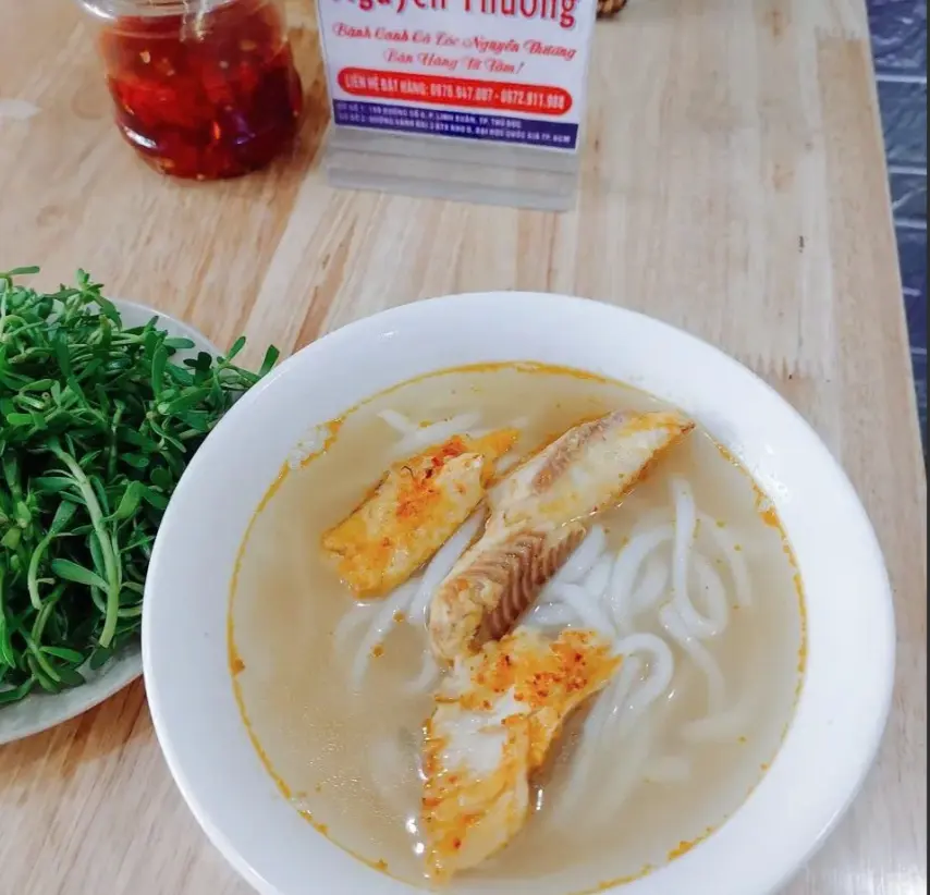 Hình ảnh Bánh canh cá lóc  tô trẻ em