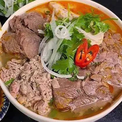 Hình ảnh Bún bò tái gân