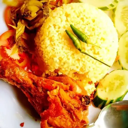 Hình ảnh Cơm gà xối mỡ