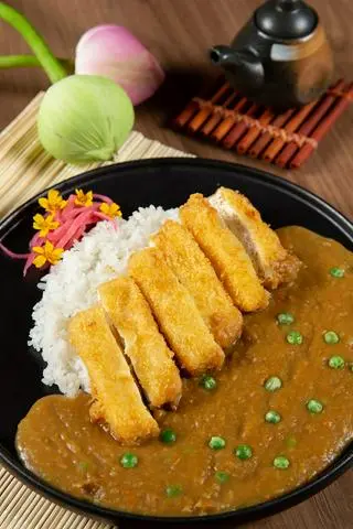 Hình ảnh Cơm cà ri rau củ - đậu hũ chiên xù - rice with curry soup - vegetables - deep fried tofu - ve29