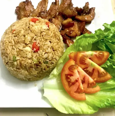 Hình ảnh Cơm chiên thịt nướng