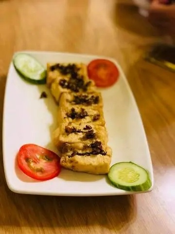 Hình ảnh Đậu hủ chiên sả ớt - Fried tofu seasoned with lemongrass and chili pepper