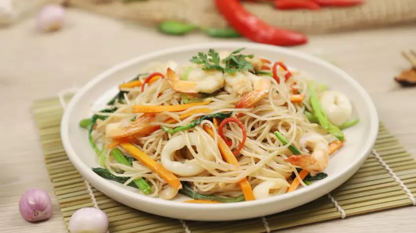 Hình ảnh Bún gạo xào hải sản