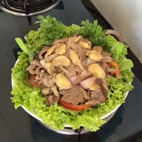 Hình ảnh Bò chiên tỏi