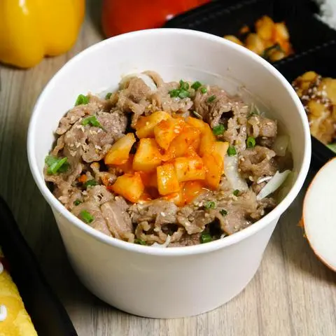 Hình ảnh Cơm bò hầm kimchi