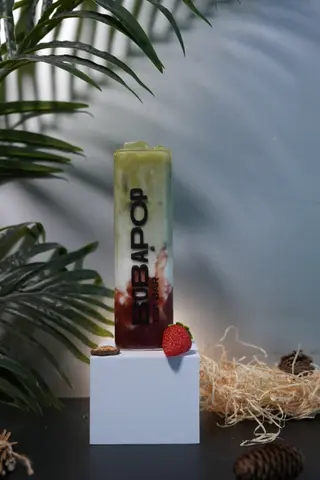 Hình ảnh Matcha latte dâu