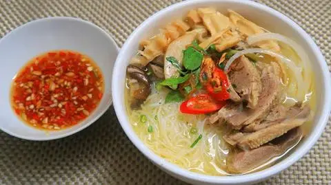 Hình ảnh Bún măng vịt