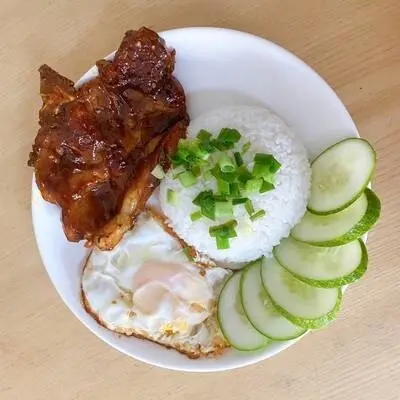 Hình ảnh Cơm tấm sườn ốp la
