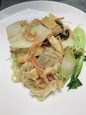 Hình ảnh Bún gạo xào thập cẩm - Fried rice vermicelli