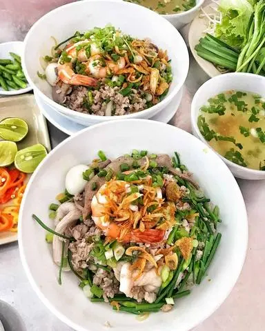 Hình ảnh Hủ tiếu nam vang khô